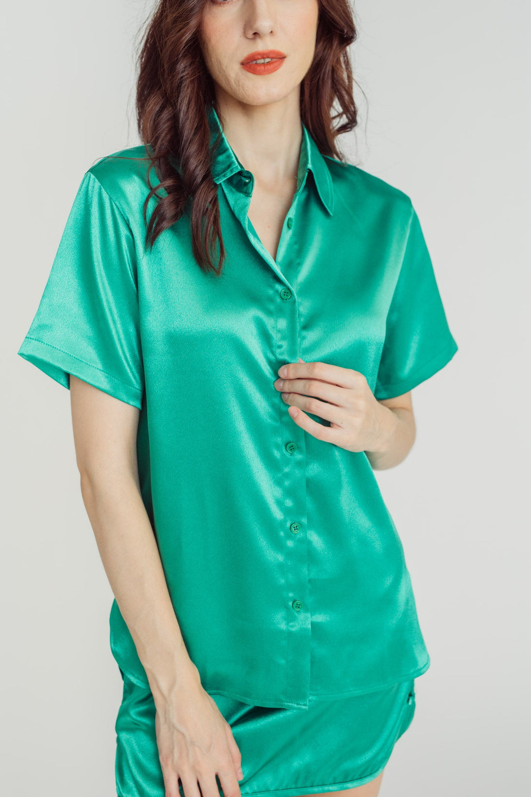 Avyanna Green Silk Turn Down Collar Buttondown Short Sleeves Top