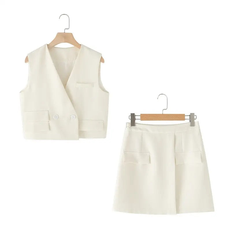 Bennet White Sleeveless V-neck Vest Mini Skirt Two Pieces Set