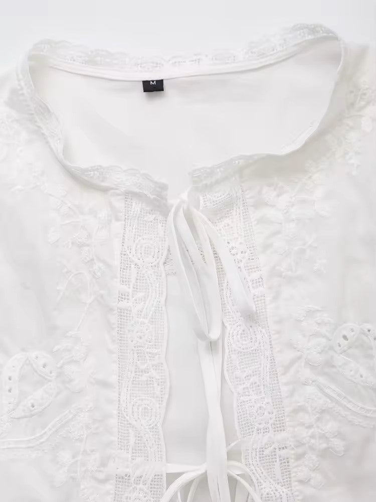 Kova White Bow Embroidery Tank Top