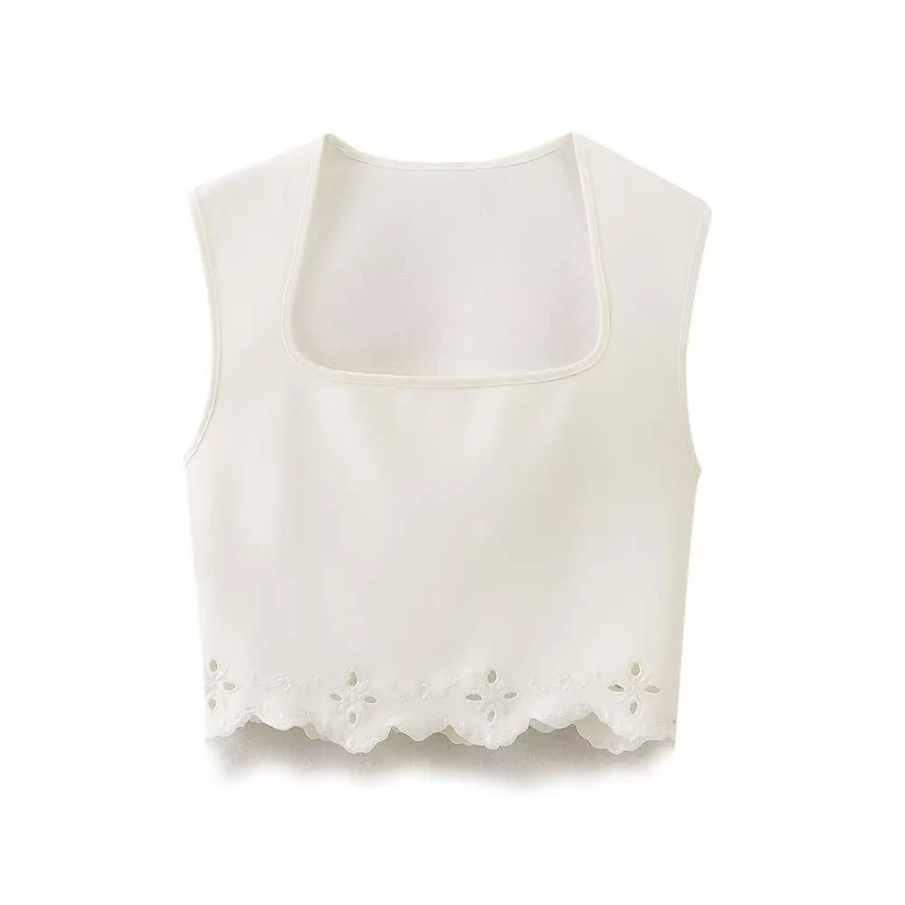 Ritzie White Knit Embroidered Crop Top