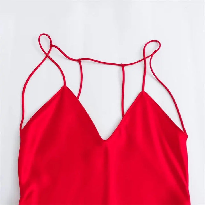 Felicity Rouge V-Neck Back Hollow Out Midi Dress