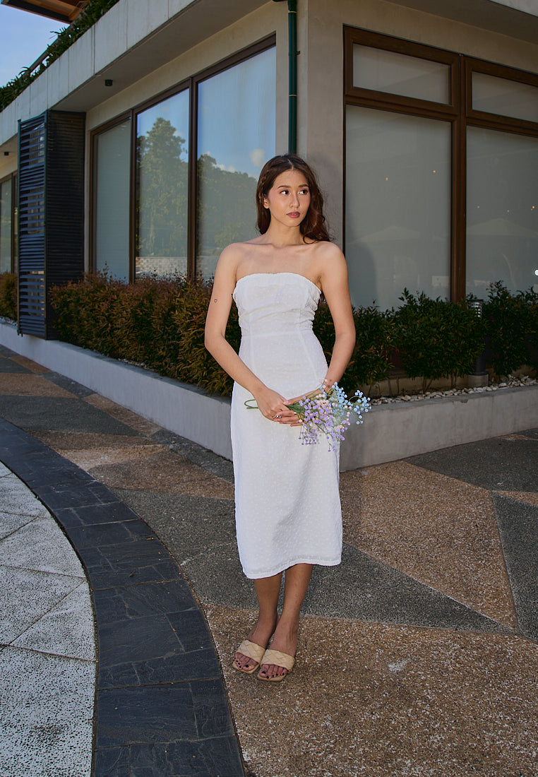 white tube dress long Lorelei White Floral Embroidery Folded Midi Tube Dress – Love, Ara