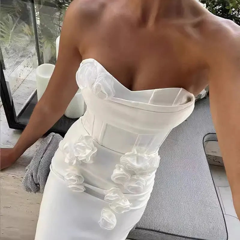 Gardenia White Sweetheart Neck Flower Corset Bodycon Maxi Dress
