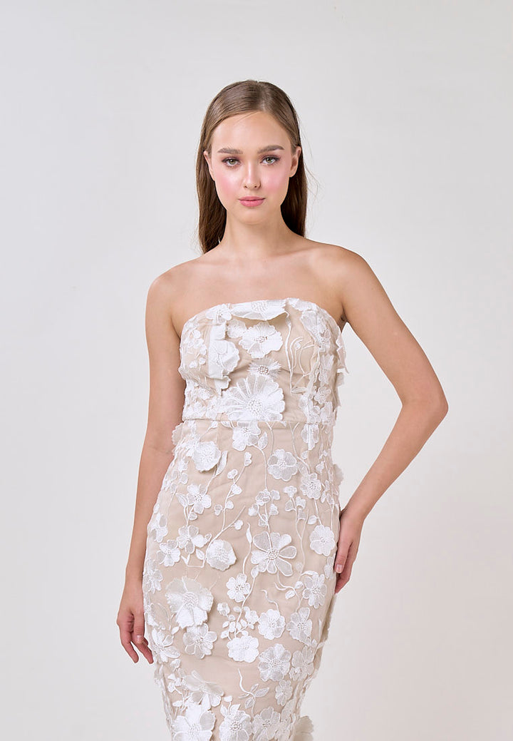 Verge White Sleveless 3D Flower Bodycon Midi Dress
