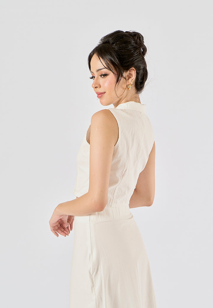 Niña In Oat Button Closure Colar Tank Top