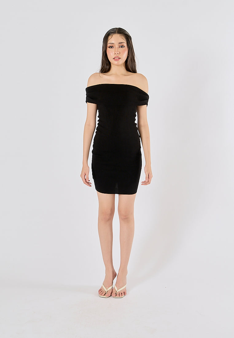 Amadea Black Slash Neck Sleeveless Knit Mini Dress