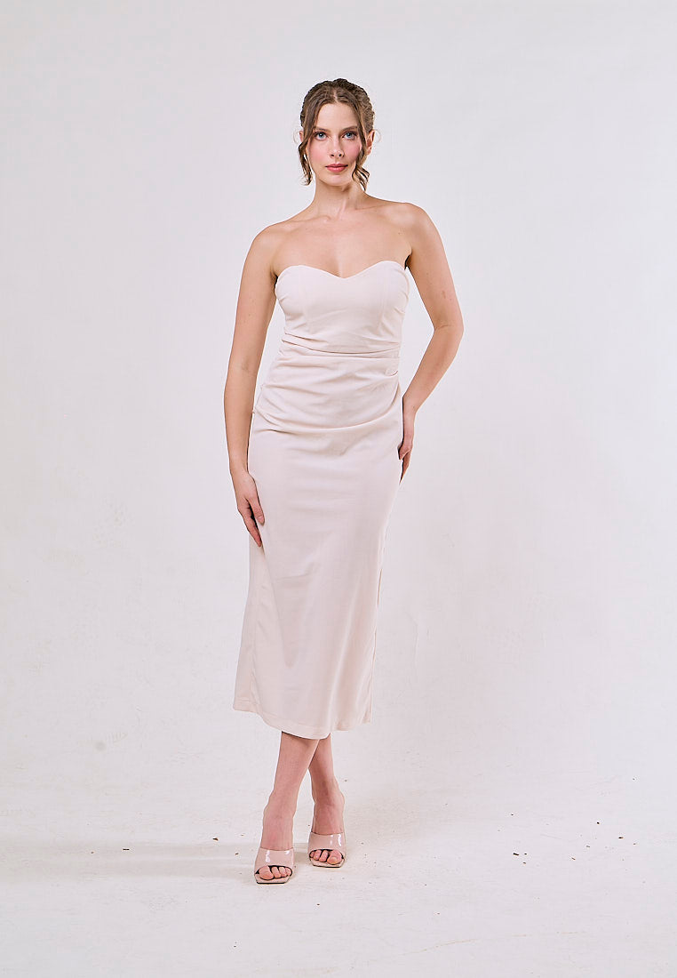 Poppy White Sweetheart Neck Pleated Midi Dress