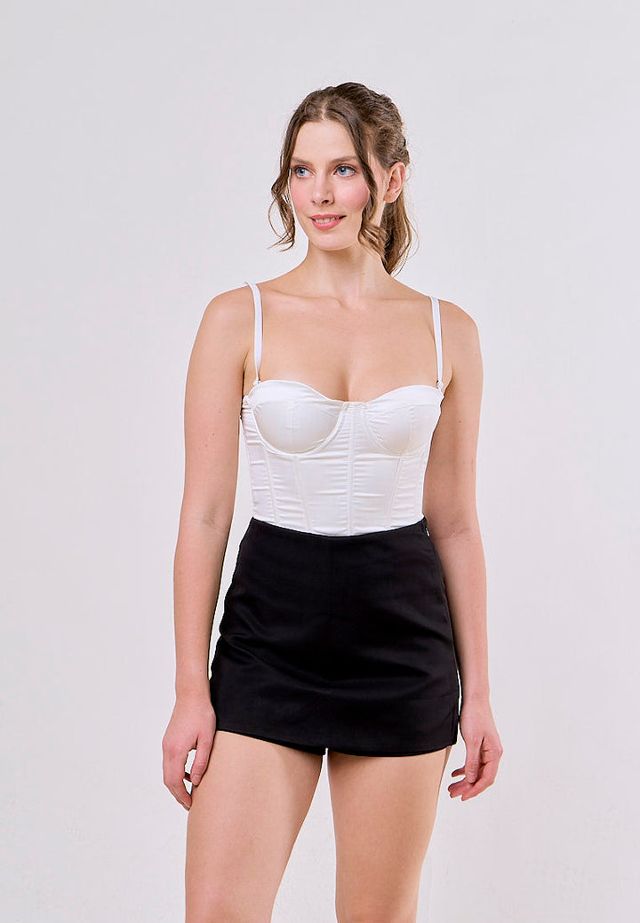 Harlan Black Front Overlap Side Zipper and Back Pocket Casual Mini Skorts