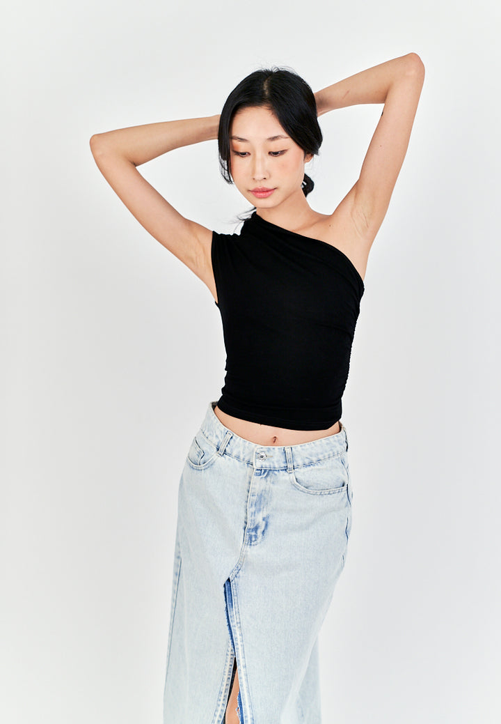 Henn Black Asymmetric Neckline Ruched Side Sleeveless Top