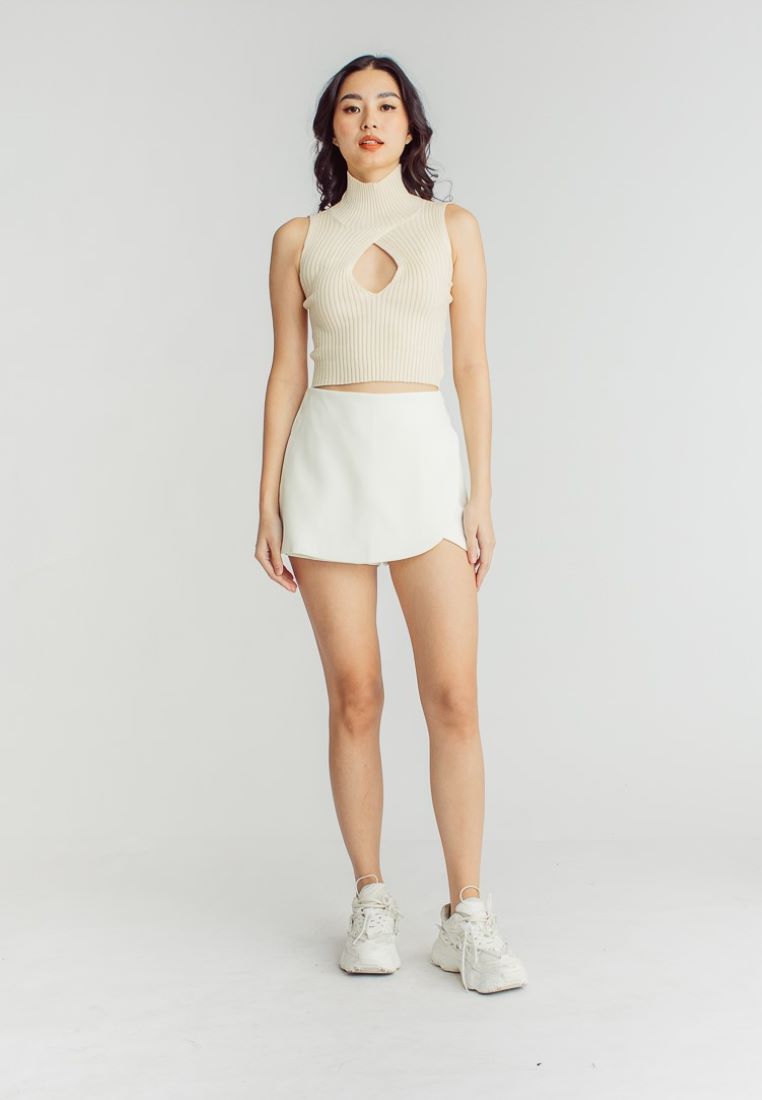 Scarr Beige Knitted Turtle Neck Bust Keyhole Sleeveless Top