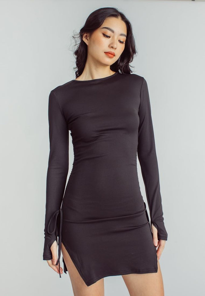 Thornes Black Crew Neck Long Sleeves Ruched Side Slit Bodycon Mini Dress