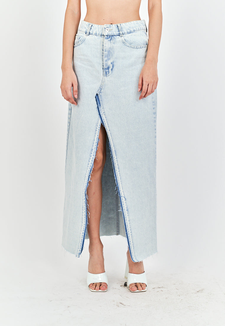 Genette Light Blue Denim Zipper Fly Front Slit Midi Skirt with Pockets