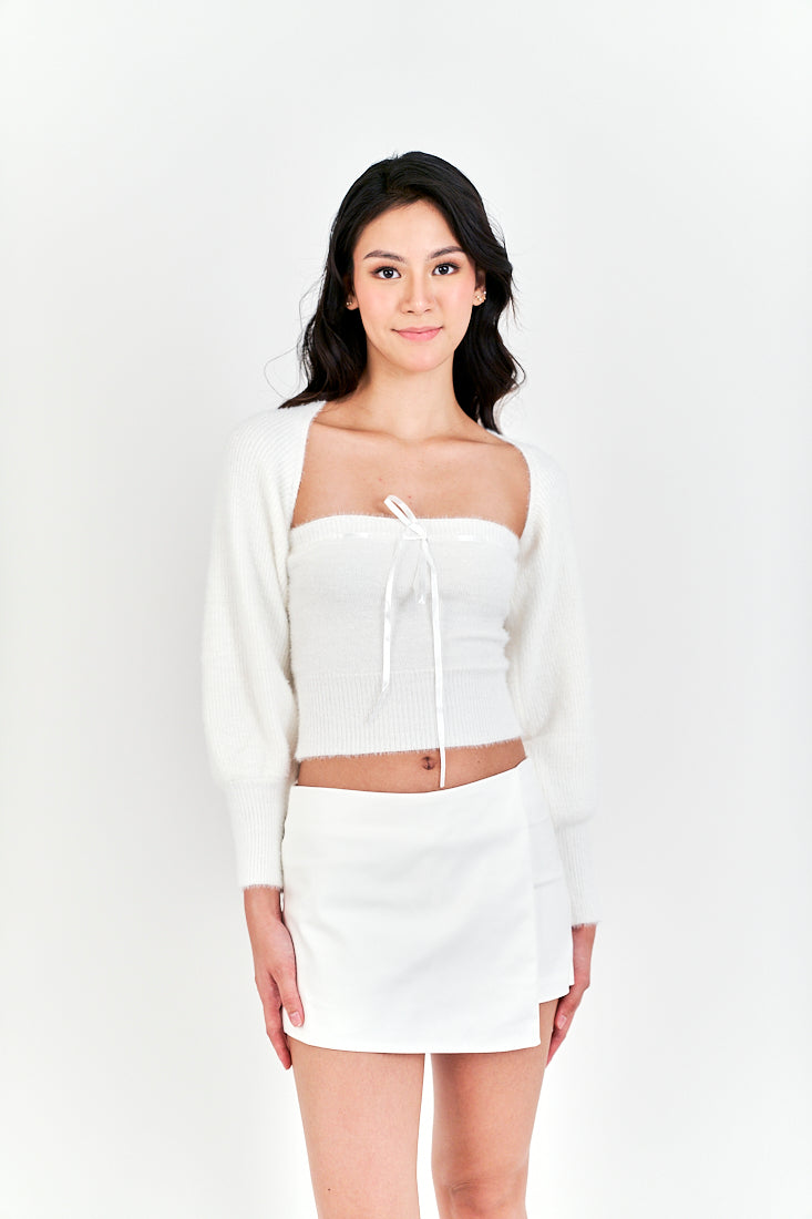 Vivoree White Knitted Square Neck Bow Bust Long Sleeves Crop Top