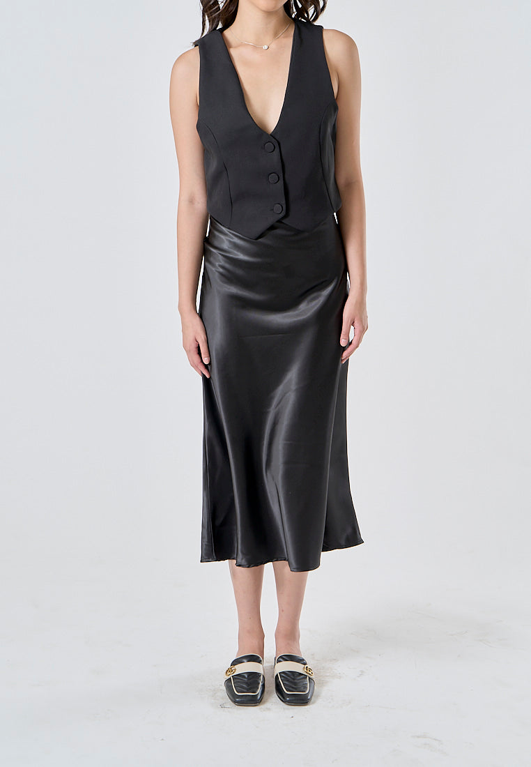 (PRE-ORDER: ETA August 5,2024)Elvire Black V Neck Buttons Up Sleeveless Front Hollow Out Maxi Dress