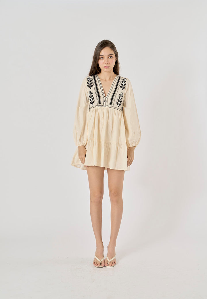 Louisiana White Contrasting Embroidery V-neck Elastic Cuffs Mini Dress