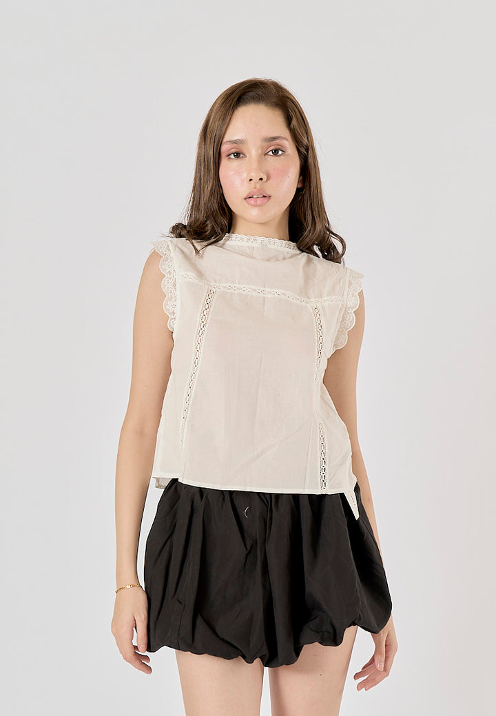 Kova White Bow Embroidery Tank Top