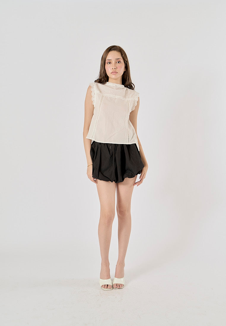 Kova White Bow Embroidery Tank Top