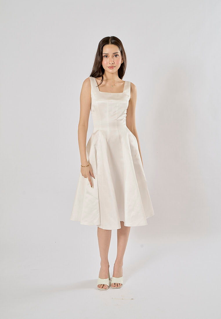 Zacari White Pearl A-line Square Collar Maxi Prom Dress