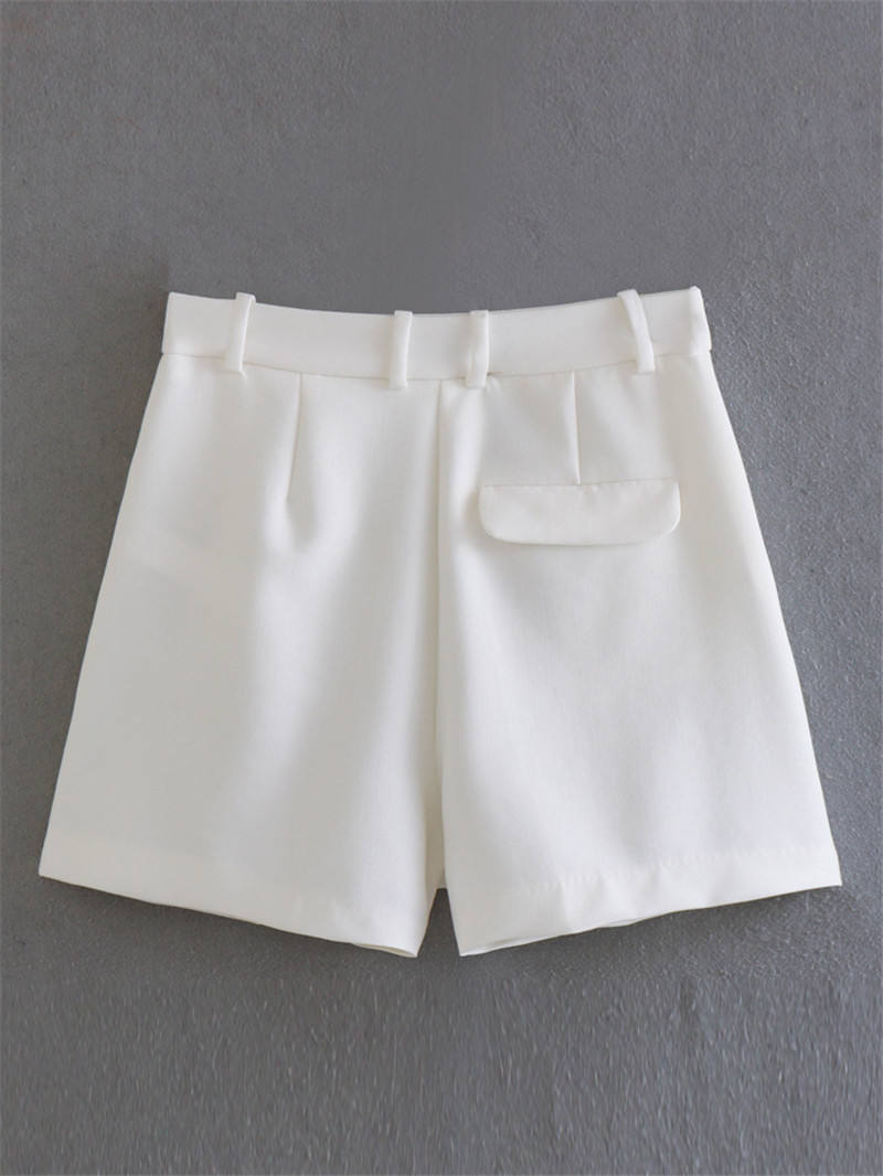Jazlyn White Zipper Fly  Side Pockets and Belt Hoops Short
