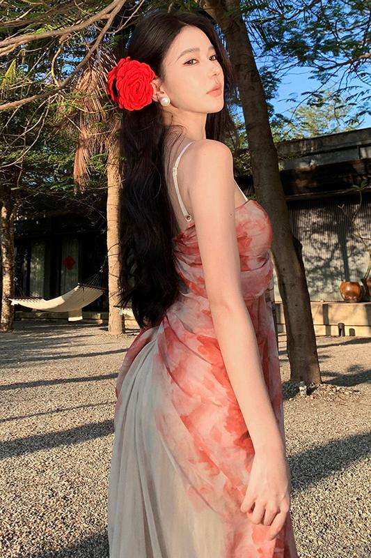 Nyx Red Sleeveless Vintage Floral Print Maxi Dress