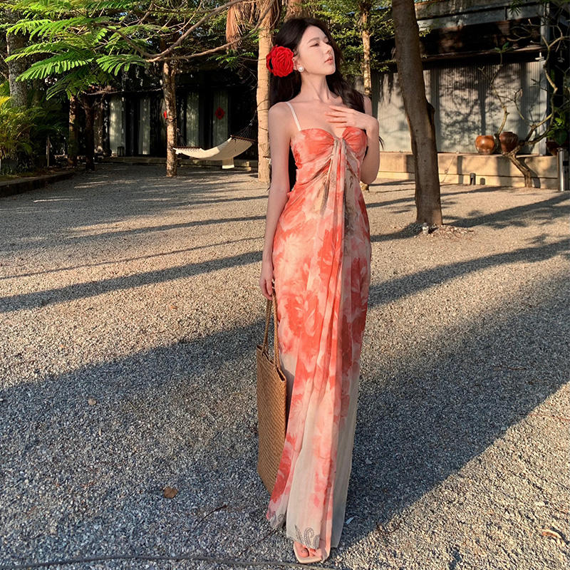 Nyx Red Sleeveless Vintage Floral Print Maxi Dress