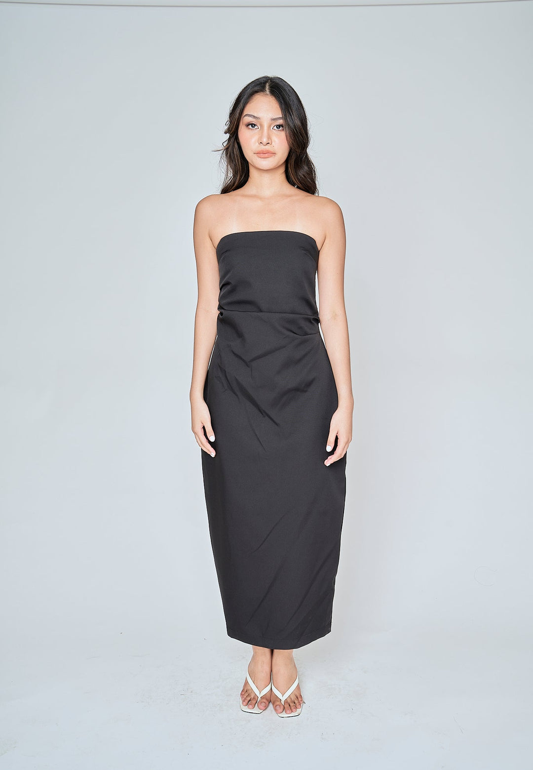 Reya Black Classic Straight Cut Tube Midi Dress