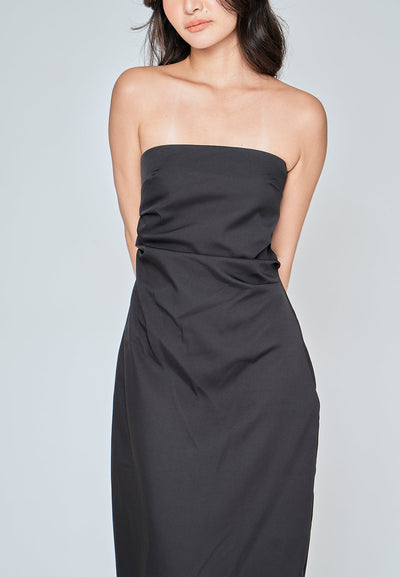 Reya Black Classic Straight Cut Tube Midi Dress