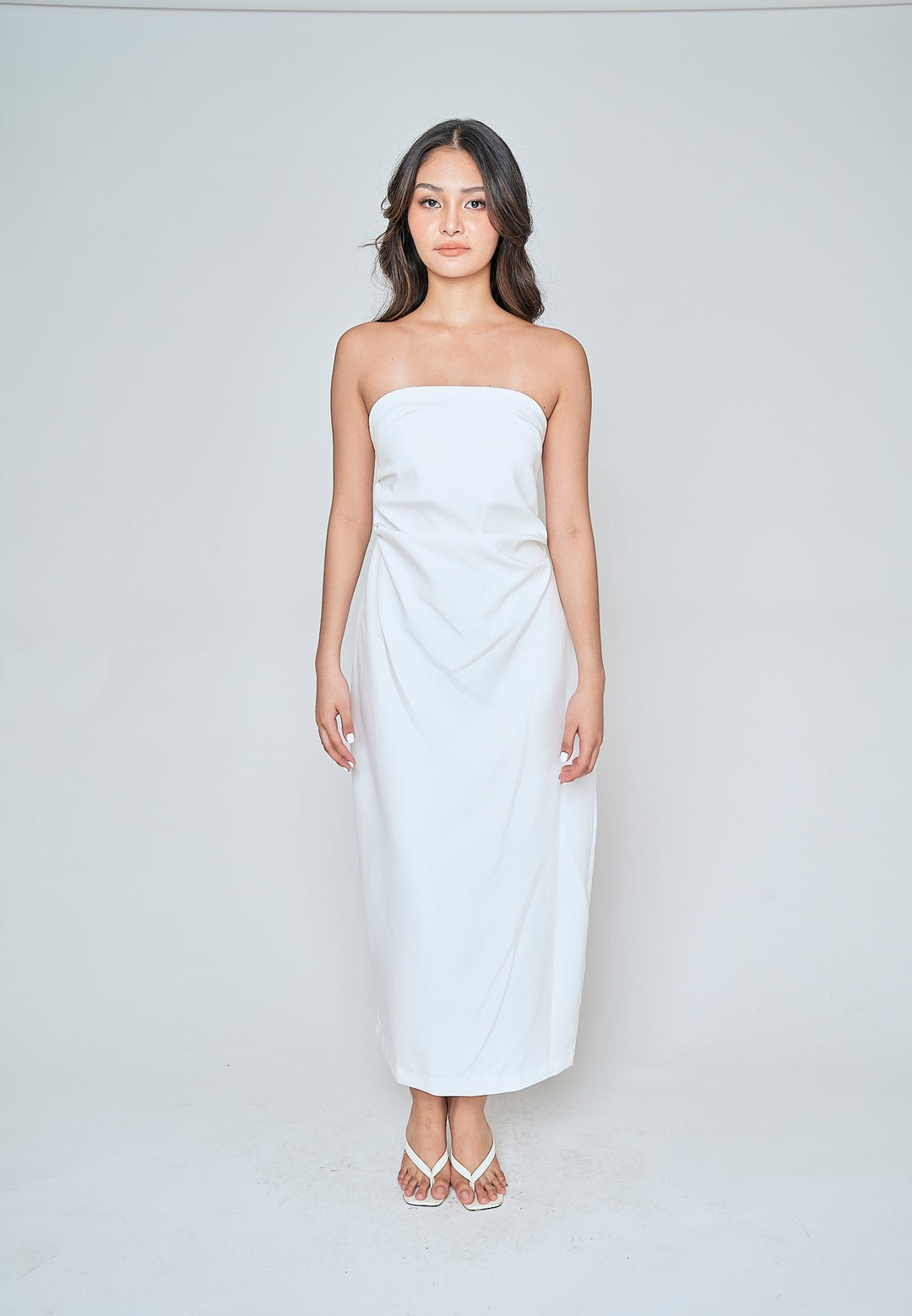 Reya White Classic Straight Cut Tube Midi Dress