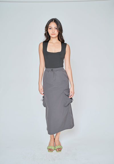 Akello Dark Grey Elastic Waist Side Pockets A-Line Cargo Midi Skirt