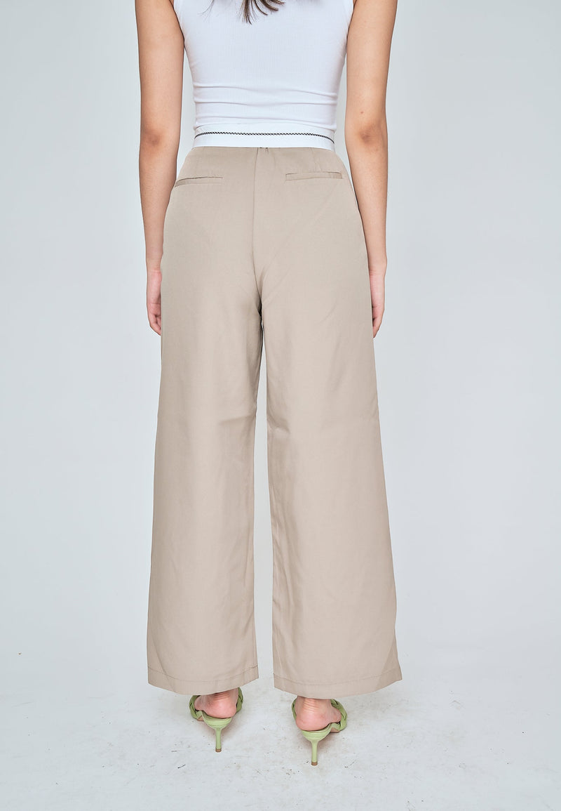 Jorren Khaki Zipper Fly White Waistline Pleated Staright Cut Trouser