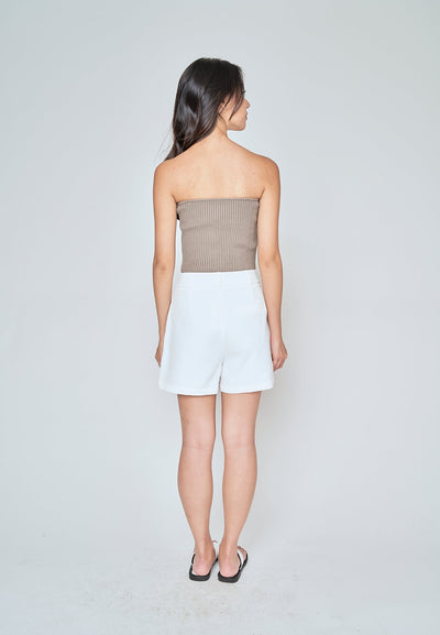 Zeline White Zipper Fly Pleated Casual Shorts with Belt