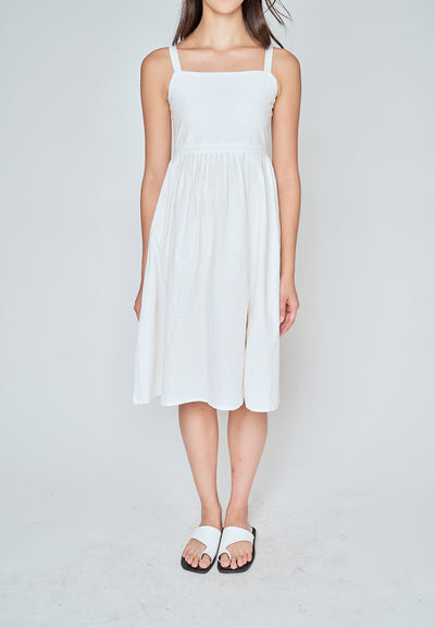 Yoshie White Sleeveless Zipper Back Pleated Side Slit Midi Dress