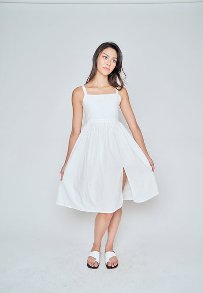 Yoshie White Sleeveless Zipper Back Pleated Side Slit Midi Dress