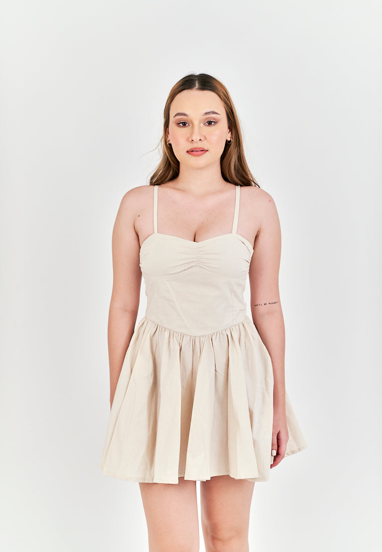 Arrietty Off White Sweetheart Neckline Sleeveless Smocked Zipper Back Mini Dress