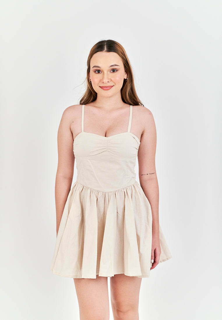 Arrietty Off White Sweetheart Neckline Sleeveless Smocked Zipper Back Mini Dress