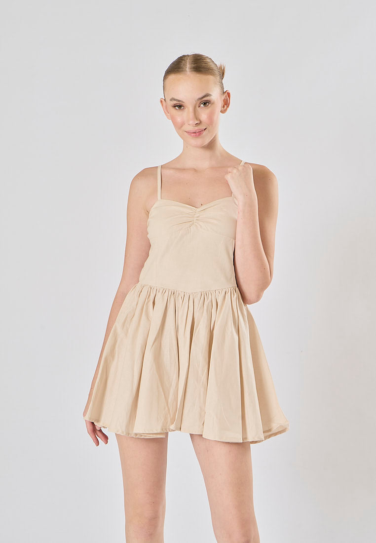 Arrietty Off White Sweetheart Neckline Sleeveless Smocked Zipper Back Mini Dress