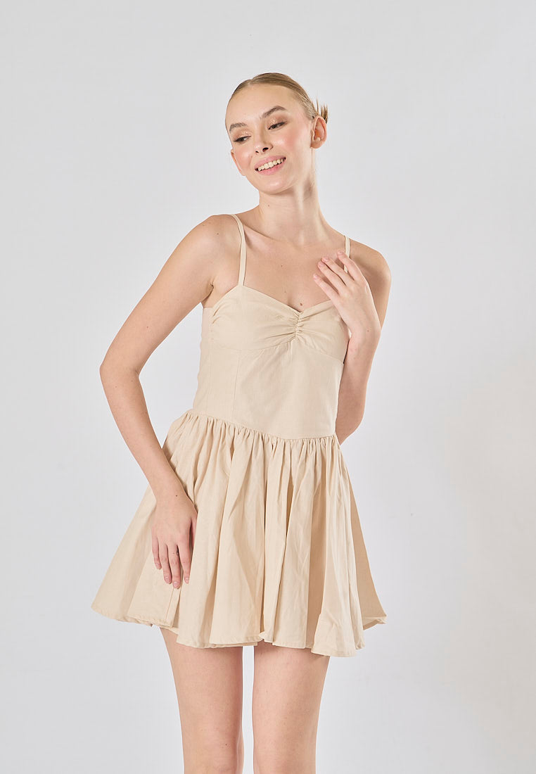 Arrietty Off White Sweetheart Neckline Sleeveless Smocked Zipper Back Mini Dress