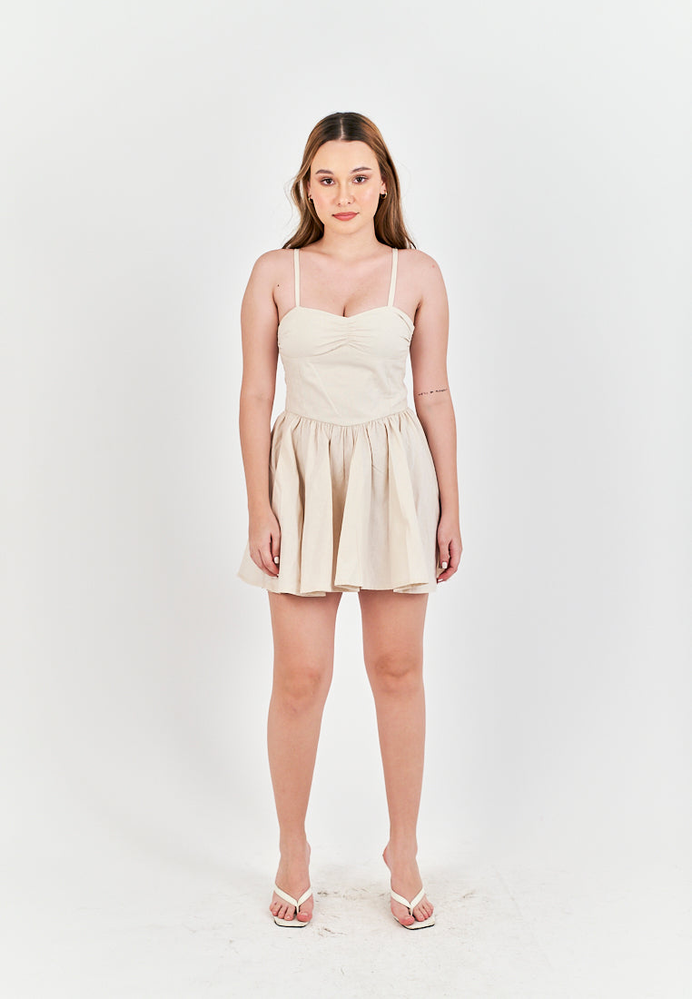 Arrietty Off White Sweetheart Neckline Sleeveless Smocked Zipper Back Mini Dress