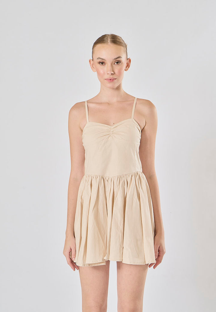 Arrietty Off White Sweetheart Neckline Sleeveless Smocked Zipper Back Mini Dress