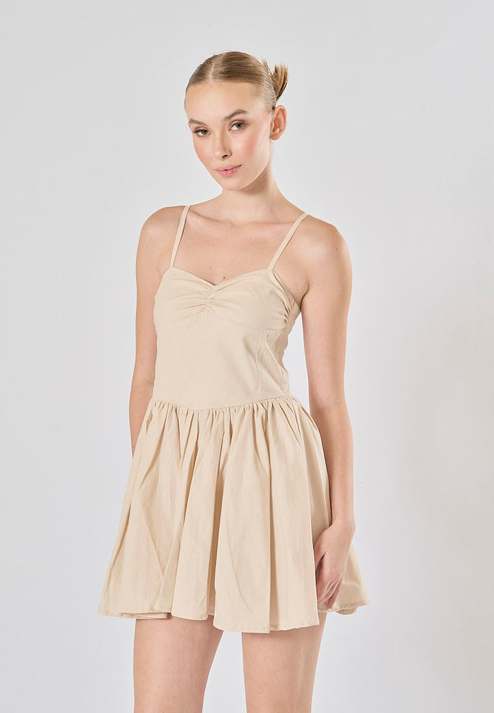 Arrietty Off White Sweetheart Neckline Sleeveless Smocked Zipper Back Mini Dress