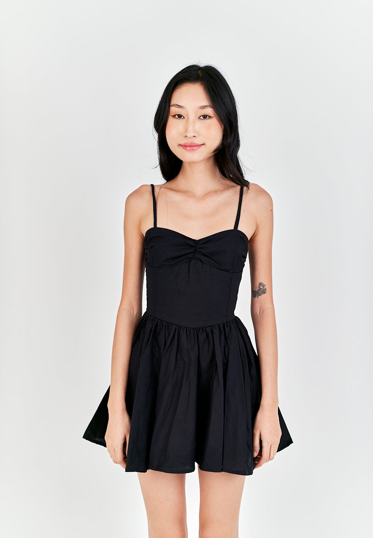 Arrietty Black Sweetheart Neckline Sleeveless Smocked Zipper Back Mini Dress
