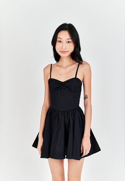 Arrietty Black Sweetheart Neckline Sleeveless Smocked Zipper Back Mini Dress