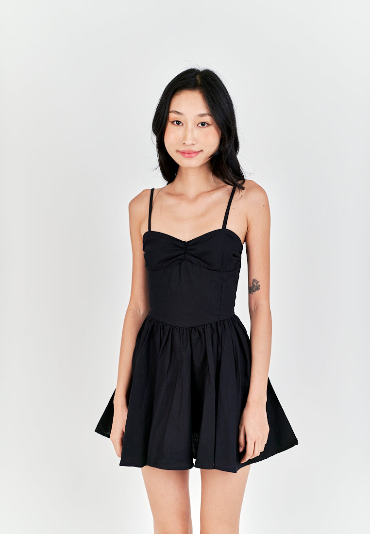 Arrietty Black Sweetheart Neckline Sleeveless Smocked Zipper Back Mini Dress