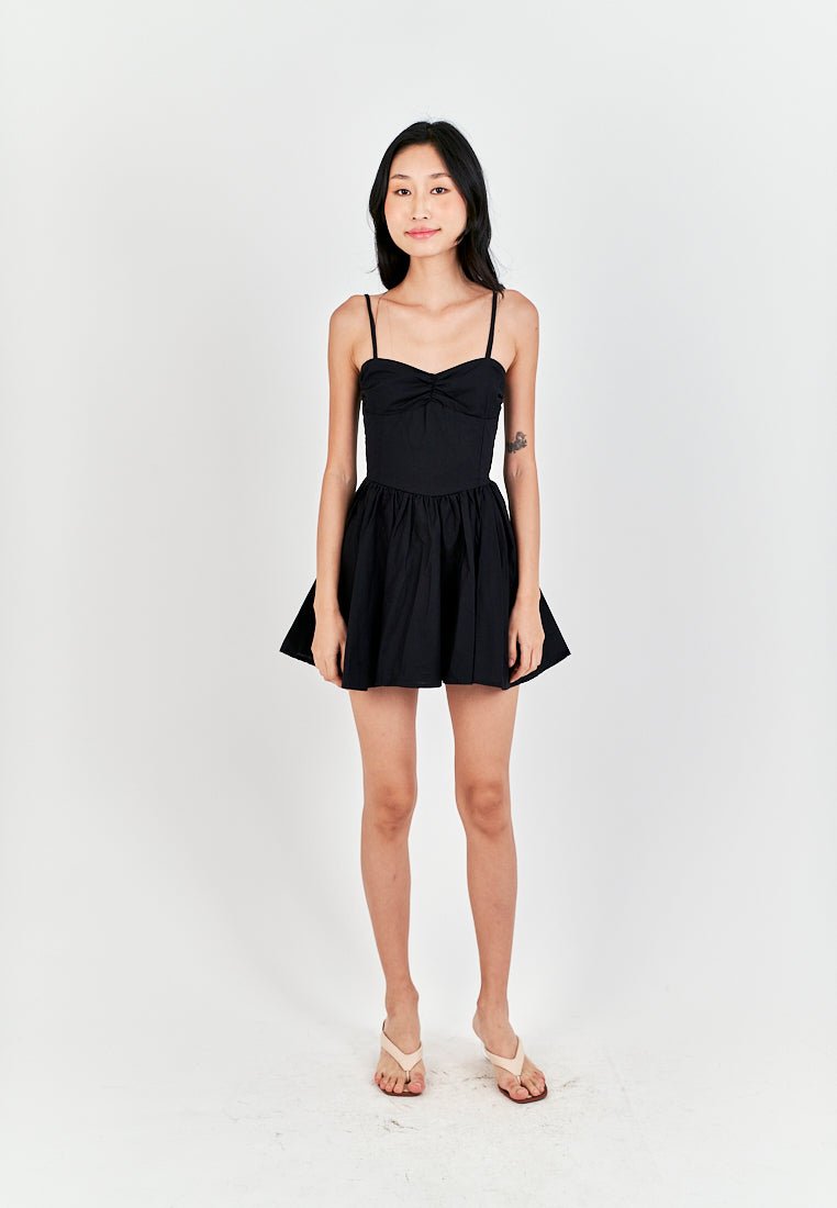 Arrietty Black Sweetheart Neckline Sleeveless Smocked Zipper Back Mini Dress
