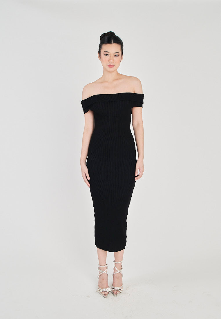 Yzakei Black Folded Neckline Knitted Tube Midi Dress