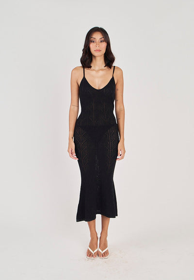 Leica Black Knitted Eyelet V Neck Sleeveless Mermaid Midi Dress