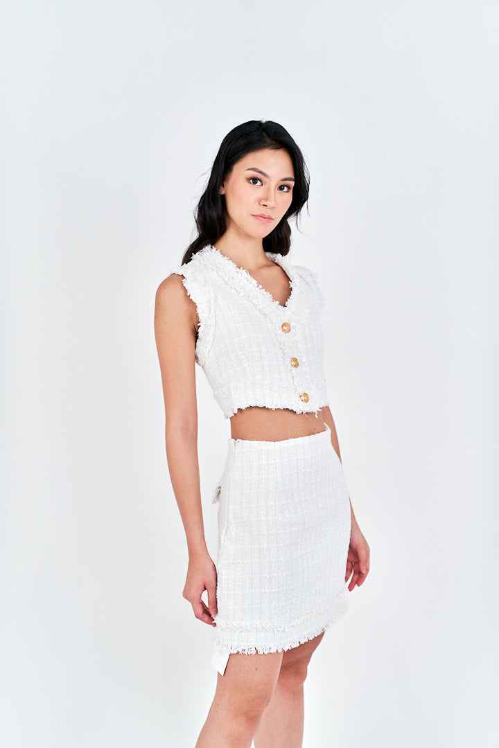 Rei White Tweed V Neck Button Raw Hem Sleeveless Crop Top