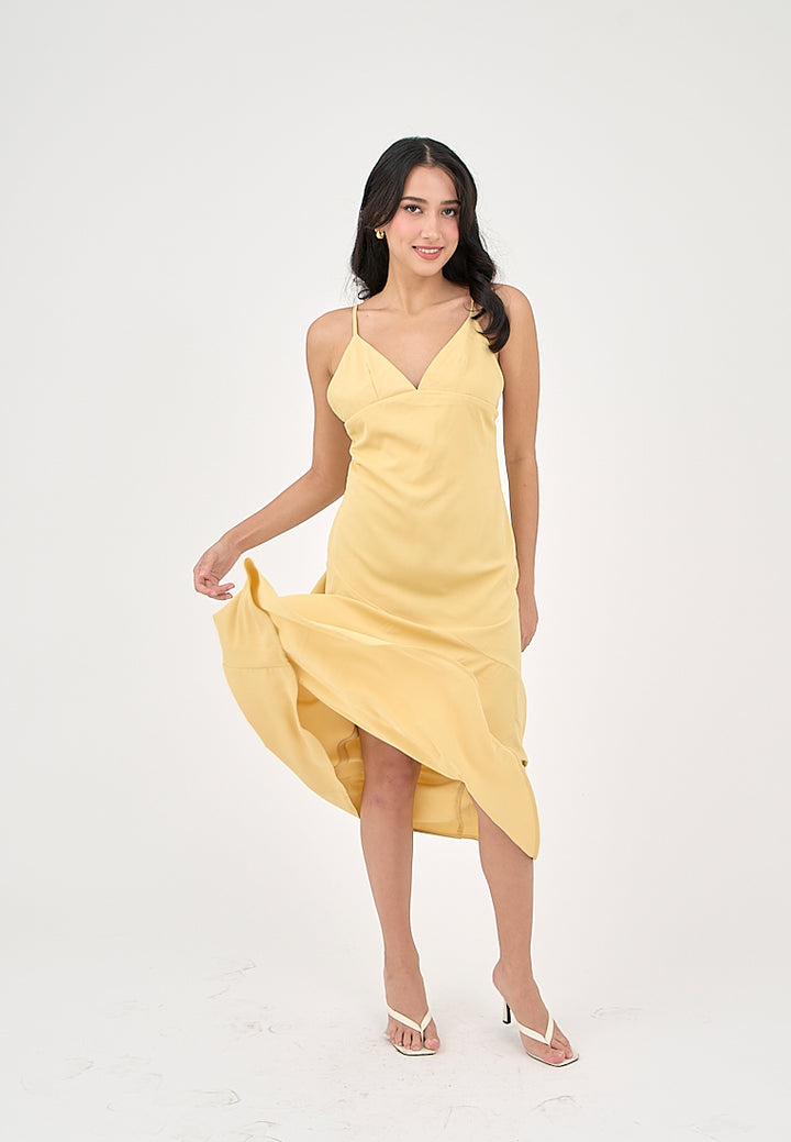 Zahara Butter Yellow U - Shaped front Fitted Midi Dress