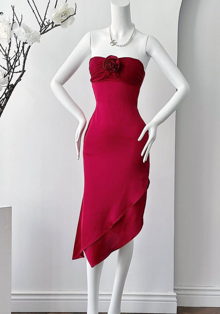 Capella Red Flowers Appliques Sleveless Midi Dress