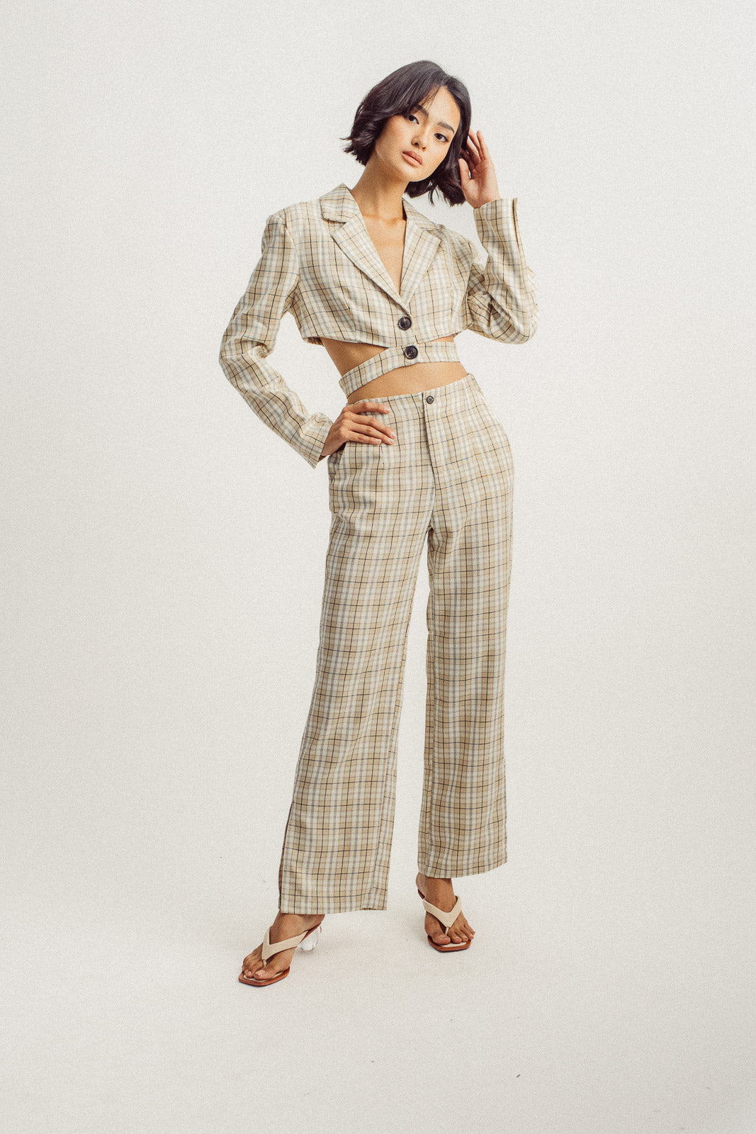 Fille Beige Plaid V Neck Notched Collar Long Sleeves Cropped Blazer with Waist Strap